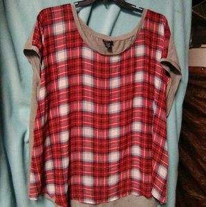 Torrid NWOT plaid front/gray back.